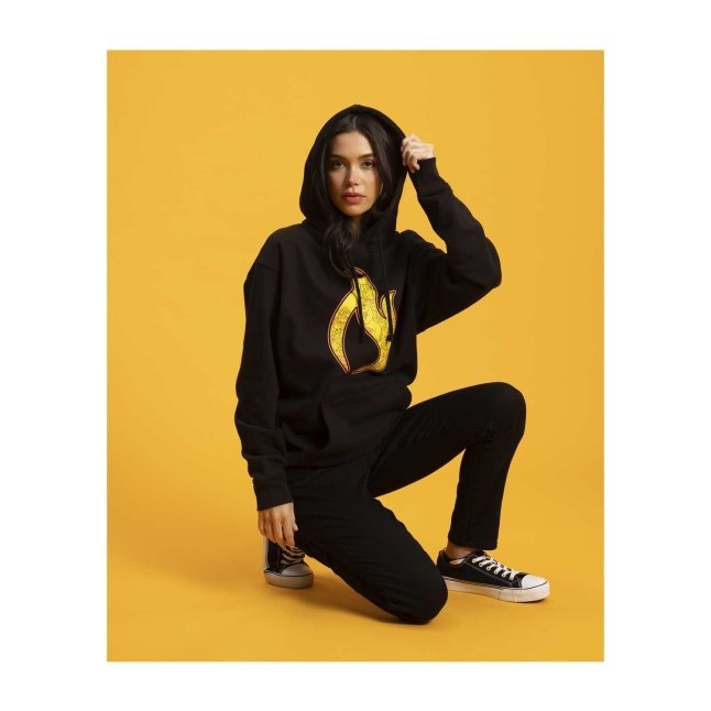 フィオルッチ　トレーナー Fiery Friends Pullover Hoodie - Adult | Pokémon Center Official Site