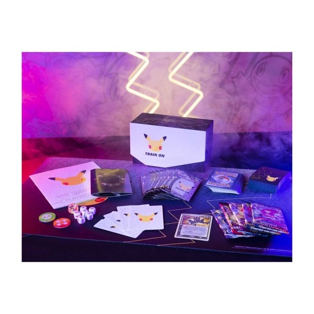 Pokémon TCG: Celebrations Elite Trainer Box | Pokémon Center UK