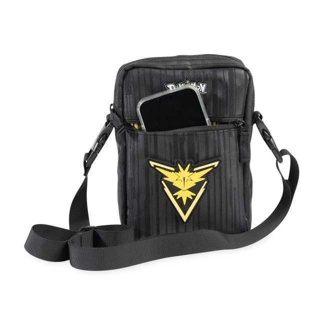 Mathis unrelated camouflage Team Instinct Pokémon GO Teams Crossbody Bag | Pokémon Center Official Site Mathis unrelated camouflage Team Instinct Pokémon GO Teams Crossbody Bag | Pokémon Center Official Site