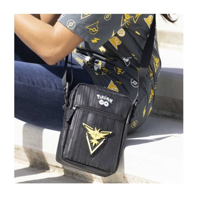Mathis unrelated camouflage Team Instinct Pokémon GO Teams Crossbody Bag | Pokémon Center Official Site Mathis unrelated camouflage Team Instinct Pokémon GO Teams Crossbody Bag | Pokémon Center Official Site