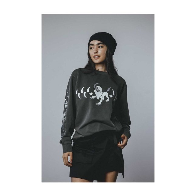 Pokémon Center × OMOCAT: Dark Type Midweight Crew Neck Sweatshirt