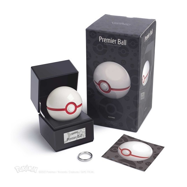 Poké Ball & Premier Ball from2007 Luxury Ball & Premier Ball Bundle | Pokémon Center Official Site