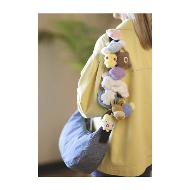 ポケモンセンターオリジナル Fluffy Little チャーム ピカチュウオス Amazon.co.jp: ポケモンセンターオリジナル マスコットバッグチャーム
