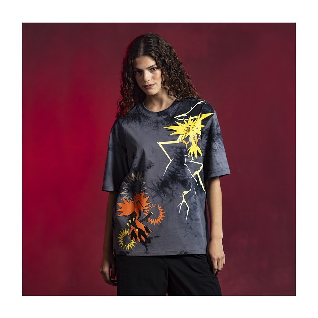 Zapdos & Galarian Zapdos Black Oversize T-Shirt - Adult | Pokémon Zapdos & Galarian Zapdos Black Oversize T-Shirt - Adult | Pokémon
