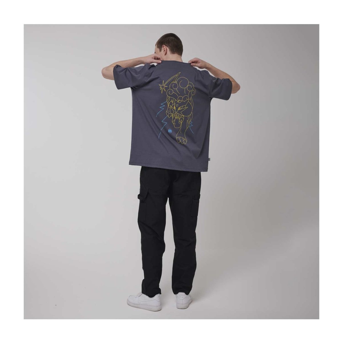 Pokémon × Dolly Noire: Raikou Gray T-Shirt - Adult | Pokémon