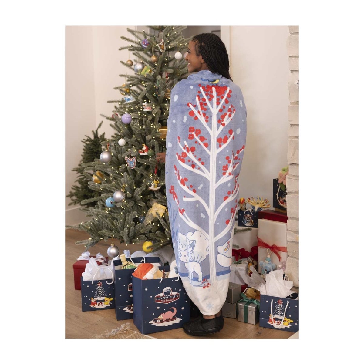 Pokémon Winter Woodland Fleece Throw Blanket | Pokémon Center