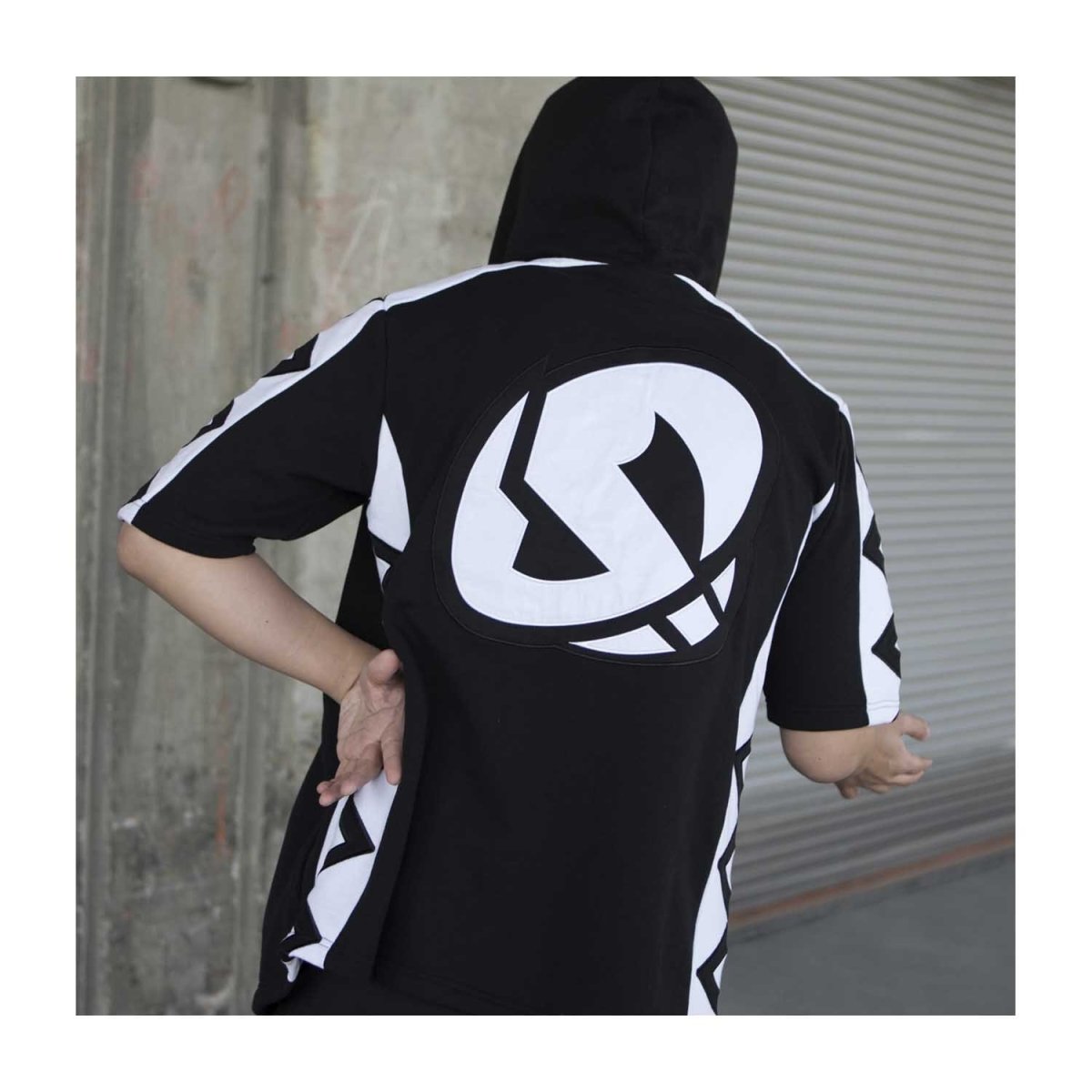 Guzma Team Skull Half-Sleeve Hoodie - Adult | Pokémon Center