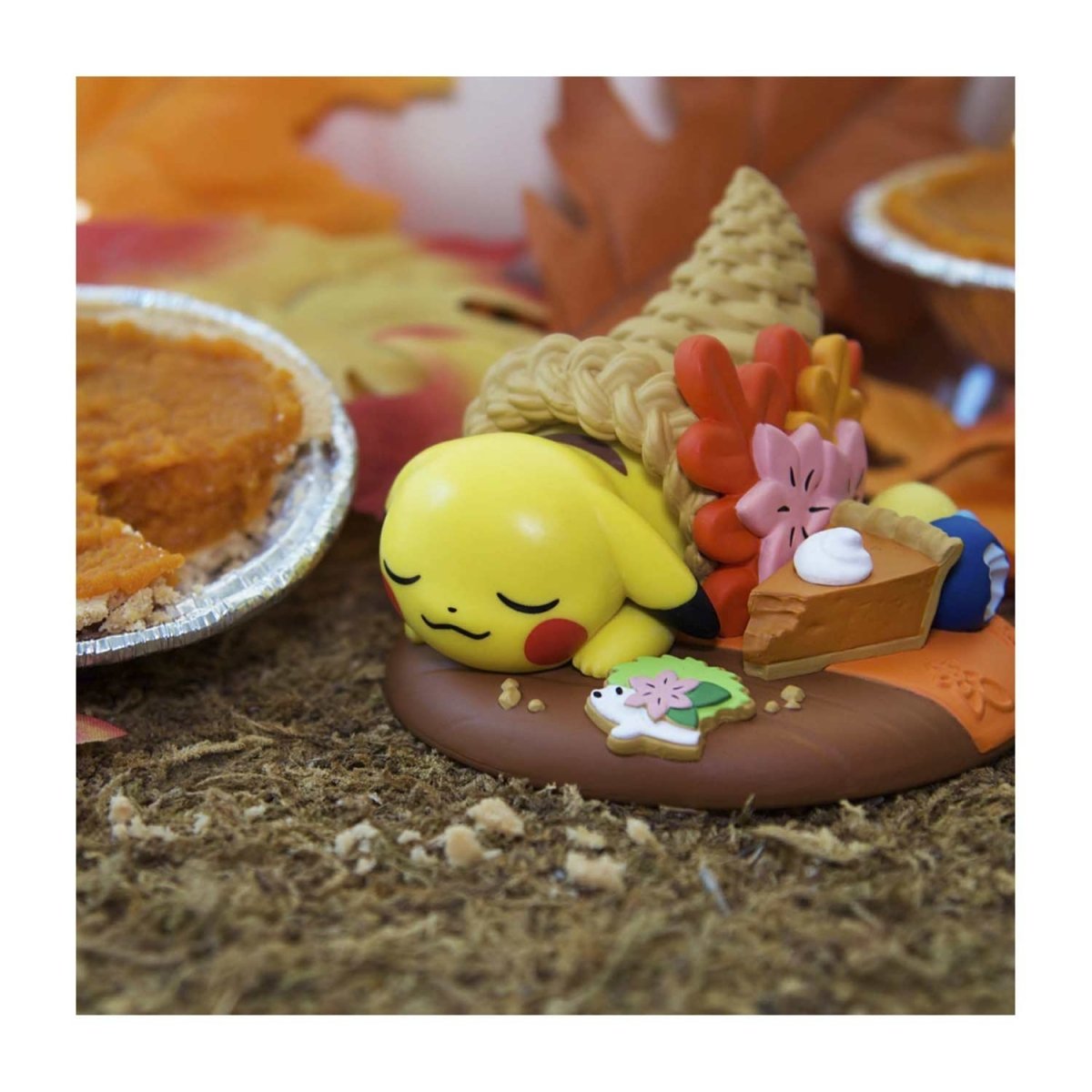 A Day with Pikachu: Completely Thank-Full Figure by Funko
