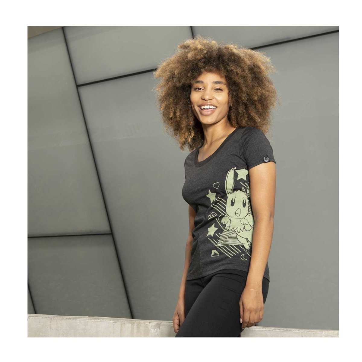 Eevee T Shirt | Pokémon Center Official Site