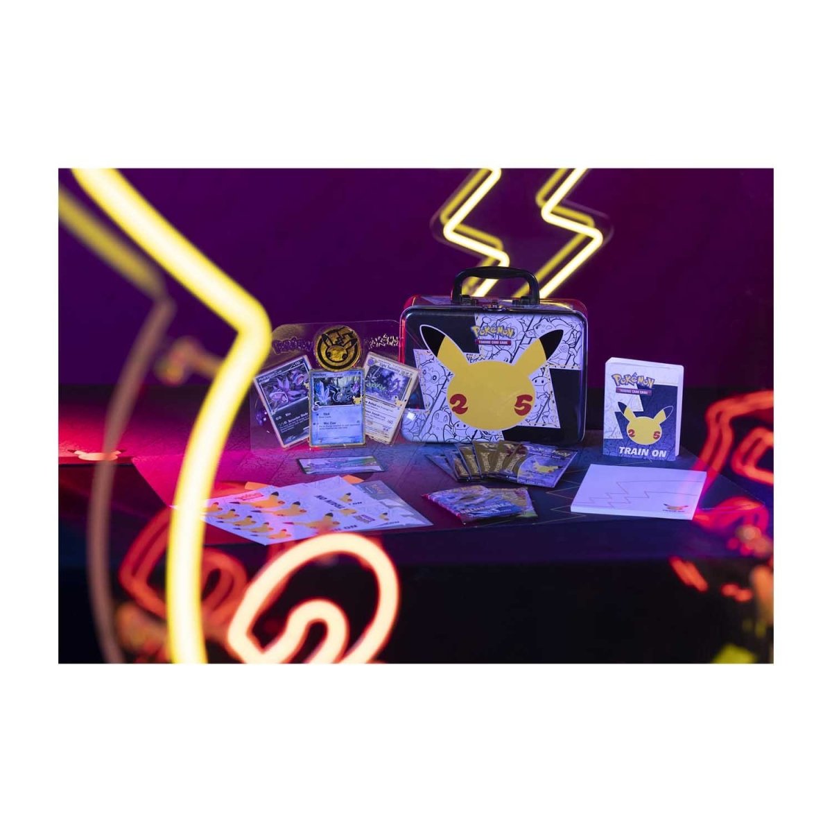 ポケモンカードゲーム 25th anniversary celebration chest Pokemon TCG: 25th Anniversary Celebrations Collector Chest