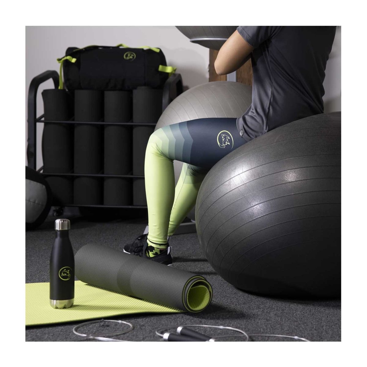 Pokémon Active Pikachu Neon Black & Green Leggings - Women | Pokémon ...