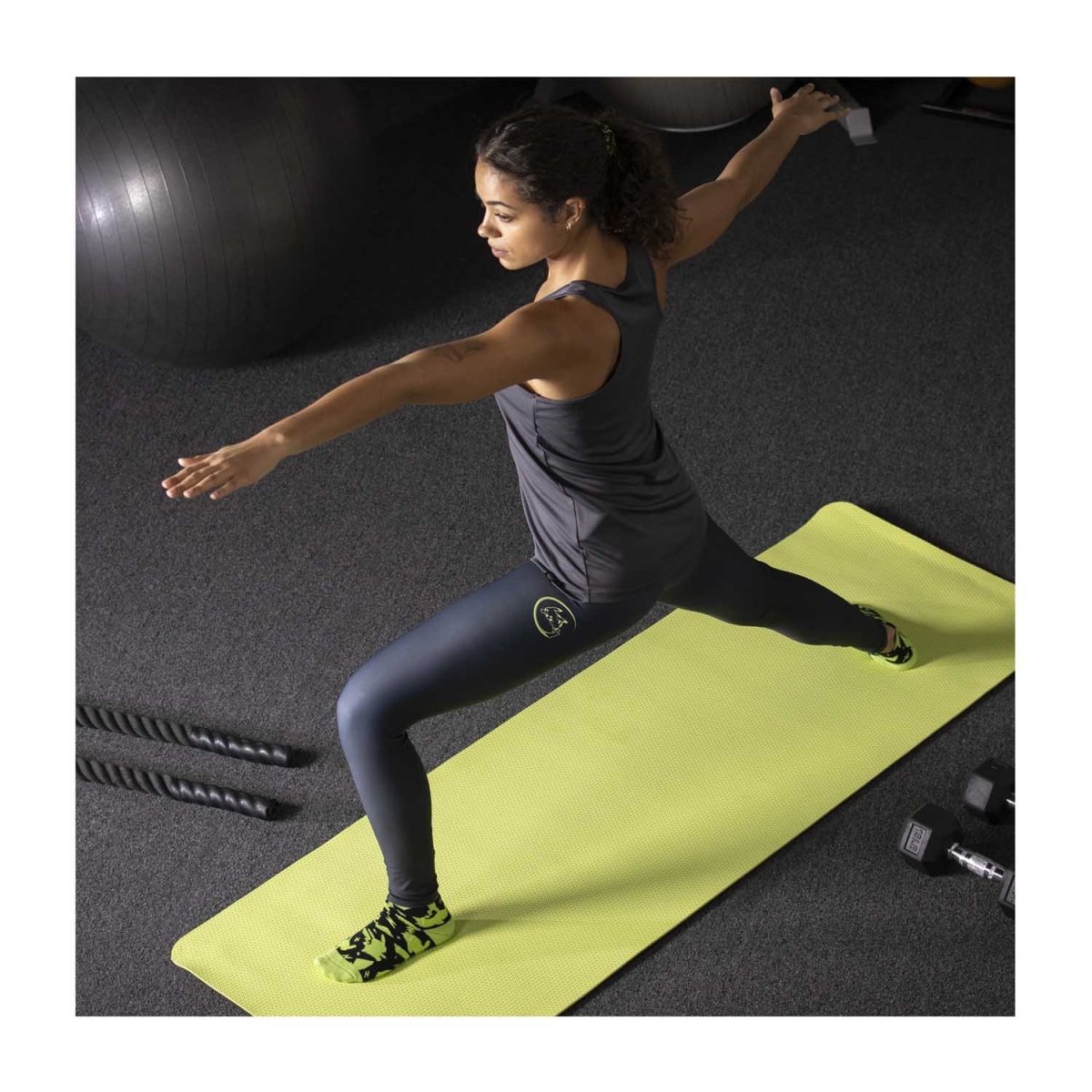 Pokémon Active Pikachu Black Leggings - Women | Pokémon Center Official ...