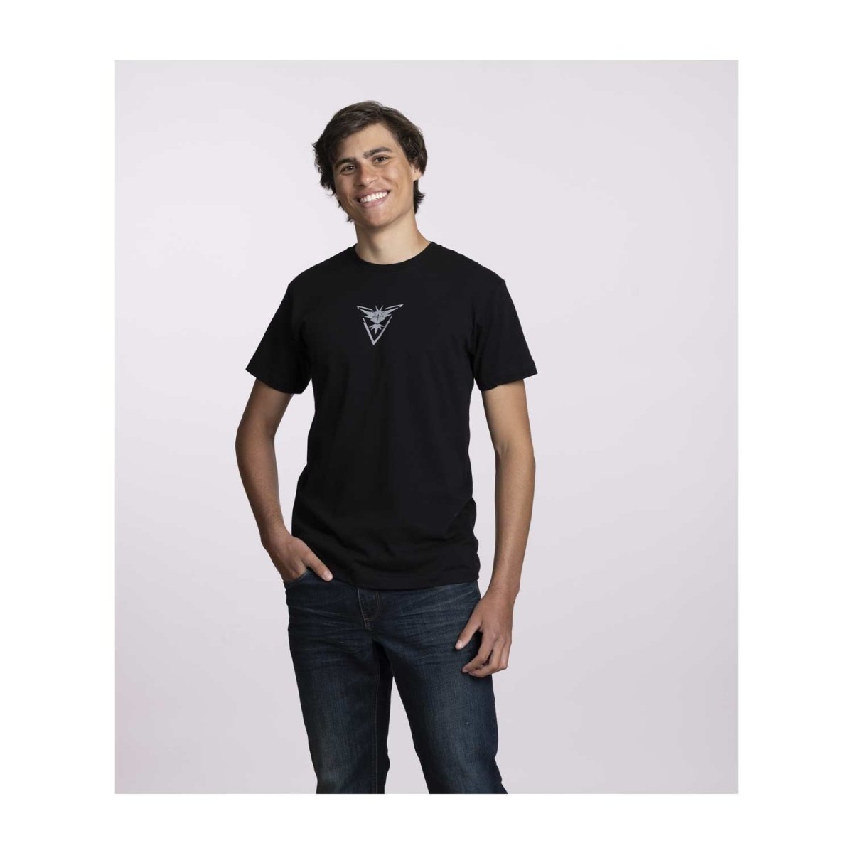 Pokémon GO Tシャツ　XL Pokémon GO Teams: Team Instinct Black Relaxed Fit Crew Neck