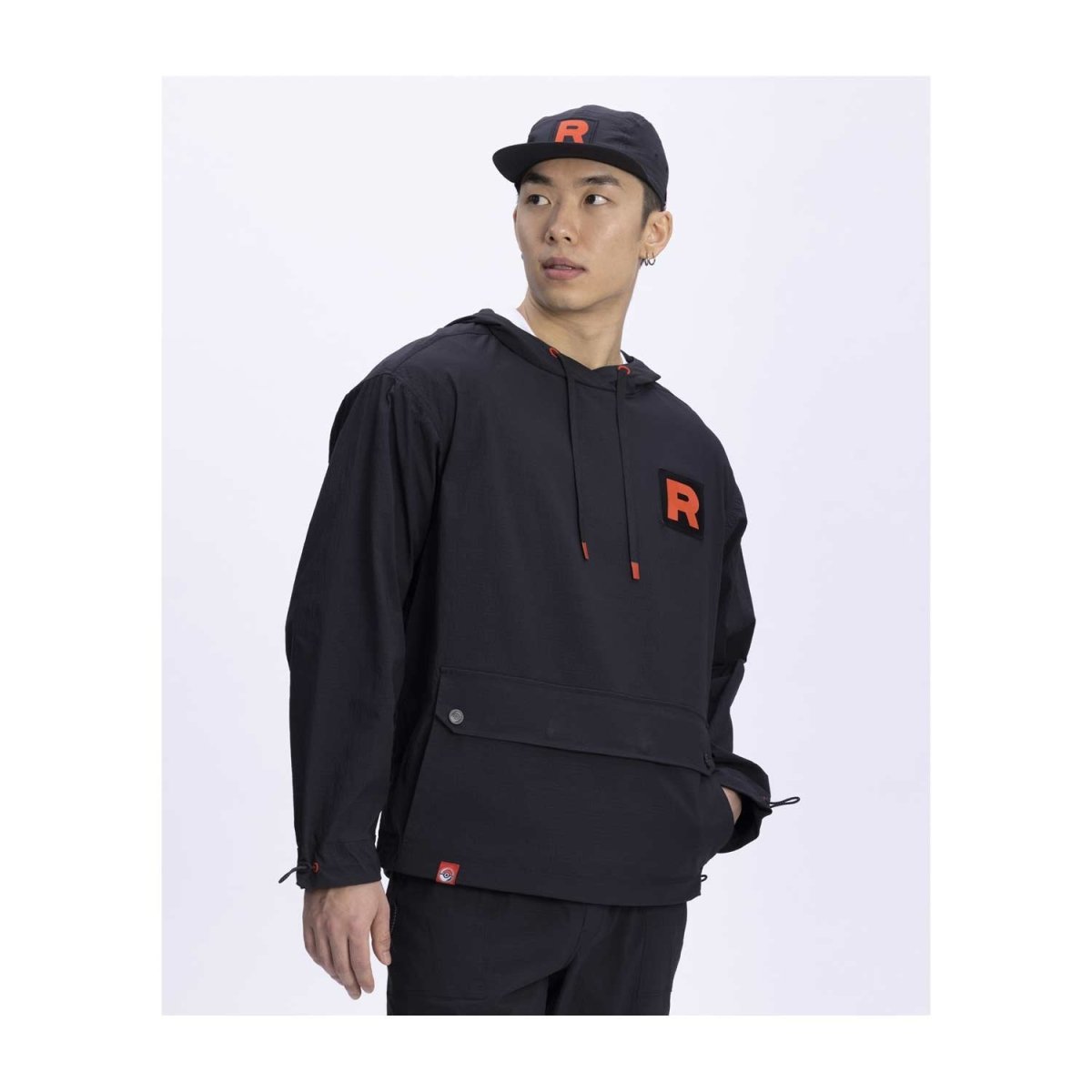 ポケモンセンターUSA ロケット団　アノラックジャケット Team Rocket HQ Collection Black Pullover Anorak Jacket - Adult