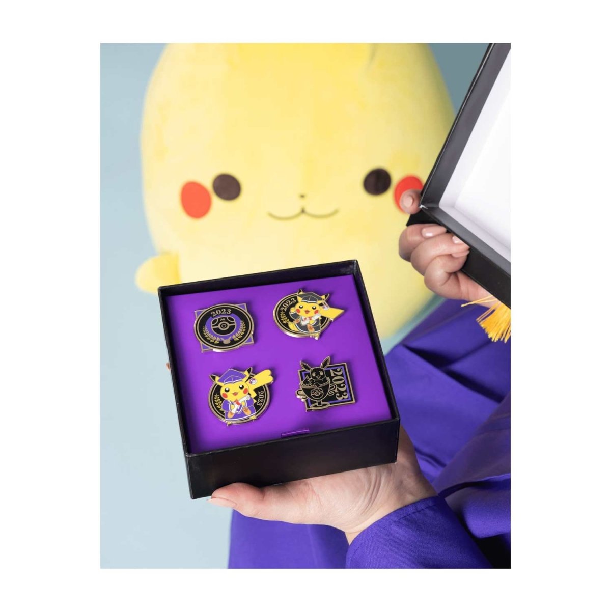 Pokemon Official Pin - Pikachu Running – PokeG