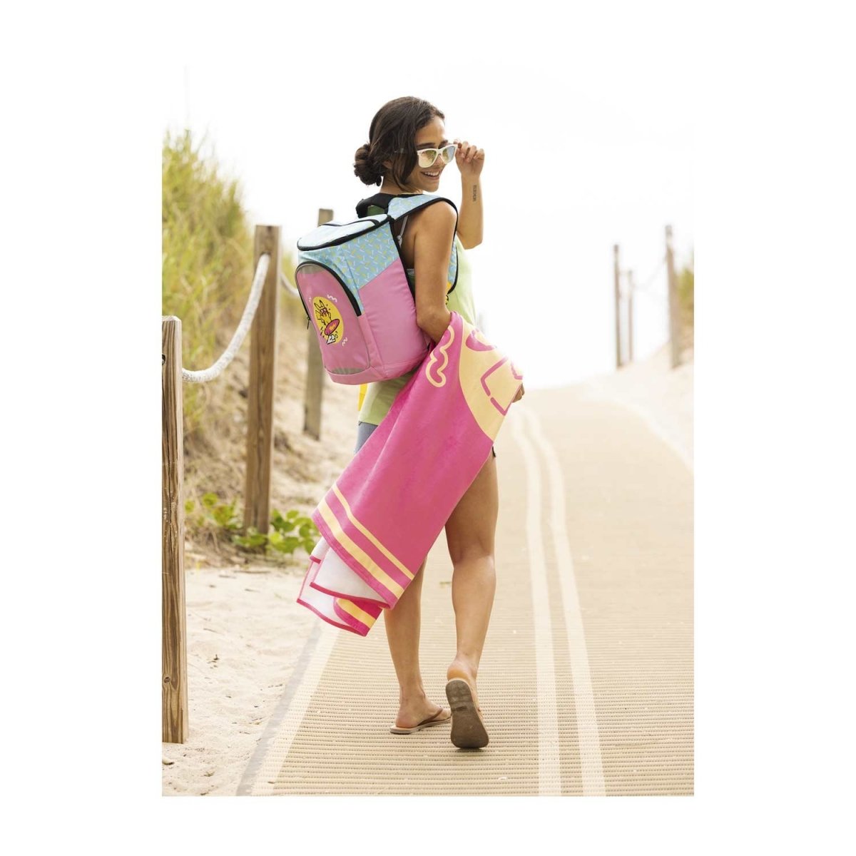 Pikachu Pokémon Lazy Summer Pink Beach Towel | Pokémon Center