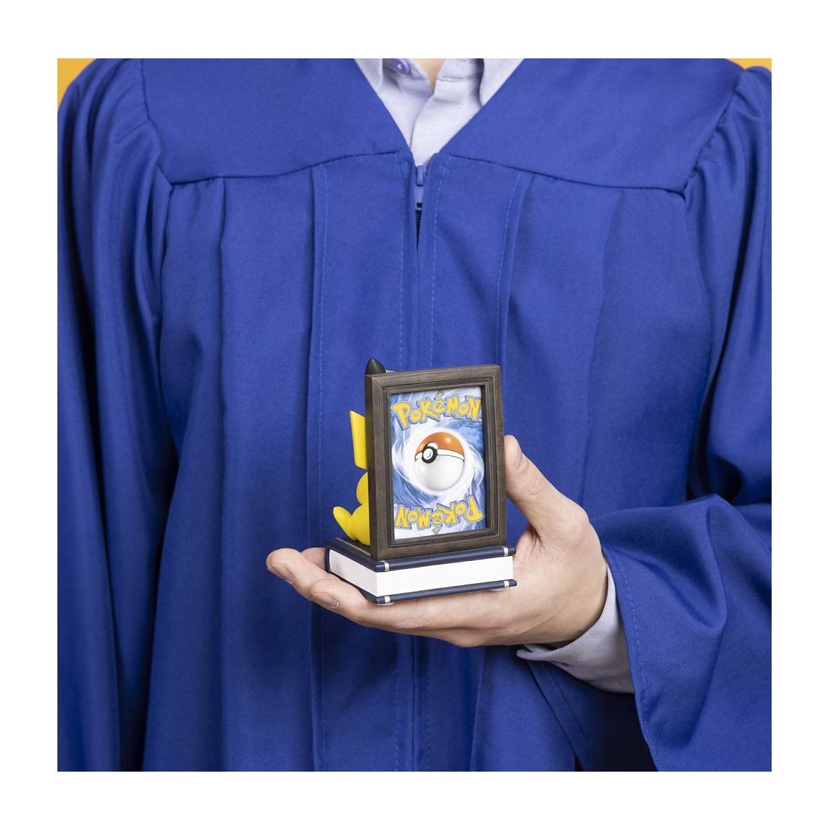 Pokémon Graduation: Pikachu Figure | Pokémon Center Official Site