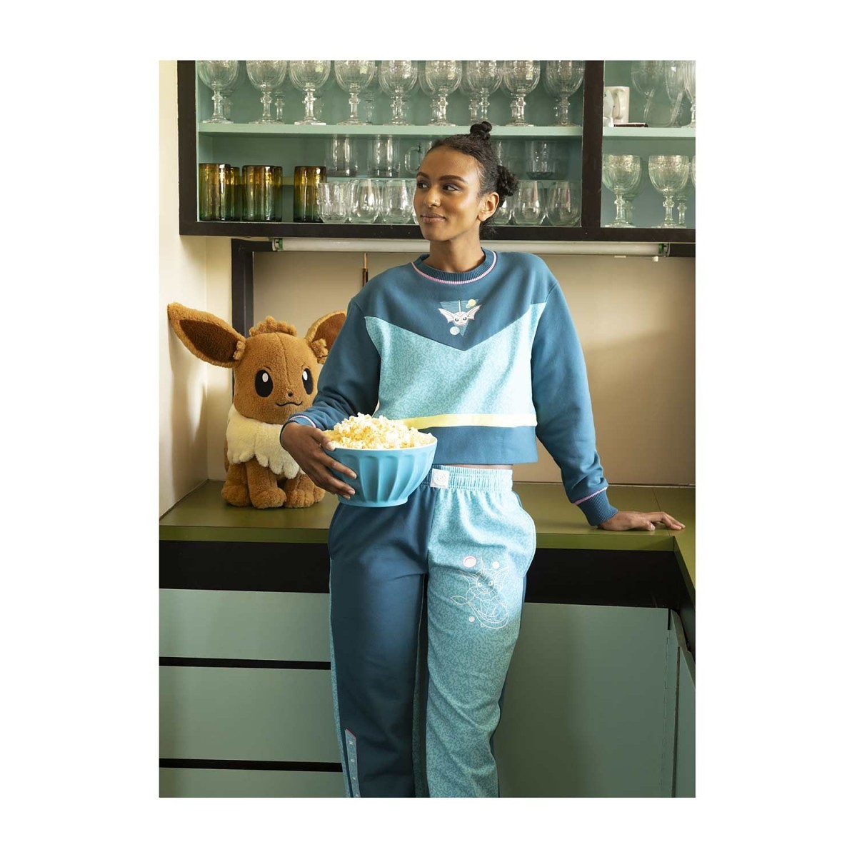 Eevee Evolutions: Vaporeon Crop Sweatshirt - Women | Pokémon