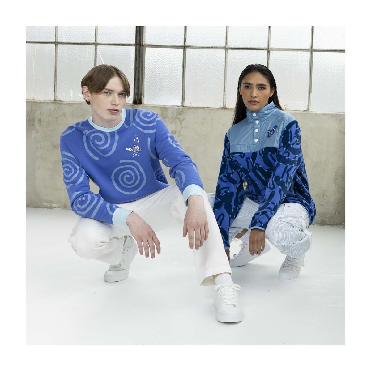 Poliwag Blue Crew Neck Sweatshirt - Adult | Pokémon Center
