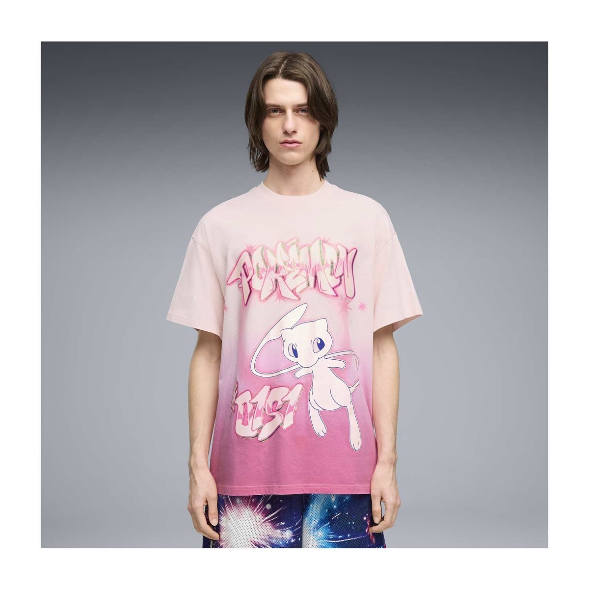 PUMA Hoops × Pokémon: Mew Shiny Oversize T-Shirt - Adult | Pokémon