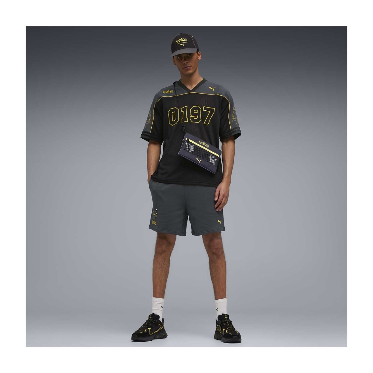 PUMA × Pokémon: Umbreon Oversize Jersey - Adult | Pokémon Center