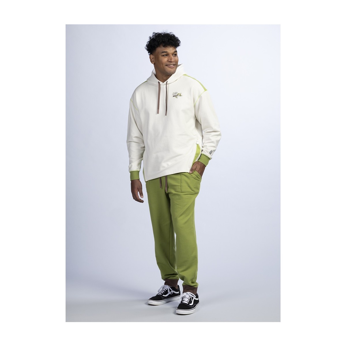 Rowlet Pokémon Lounge Green Fleece Jogger Pants - Men | Pokémon