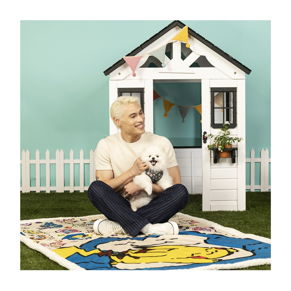Pikachu Pokémon Playful Partners Pet Blanket | Pokémon Center