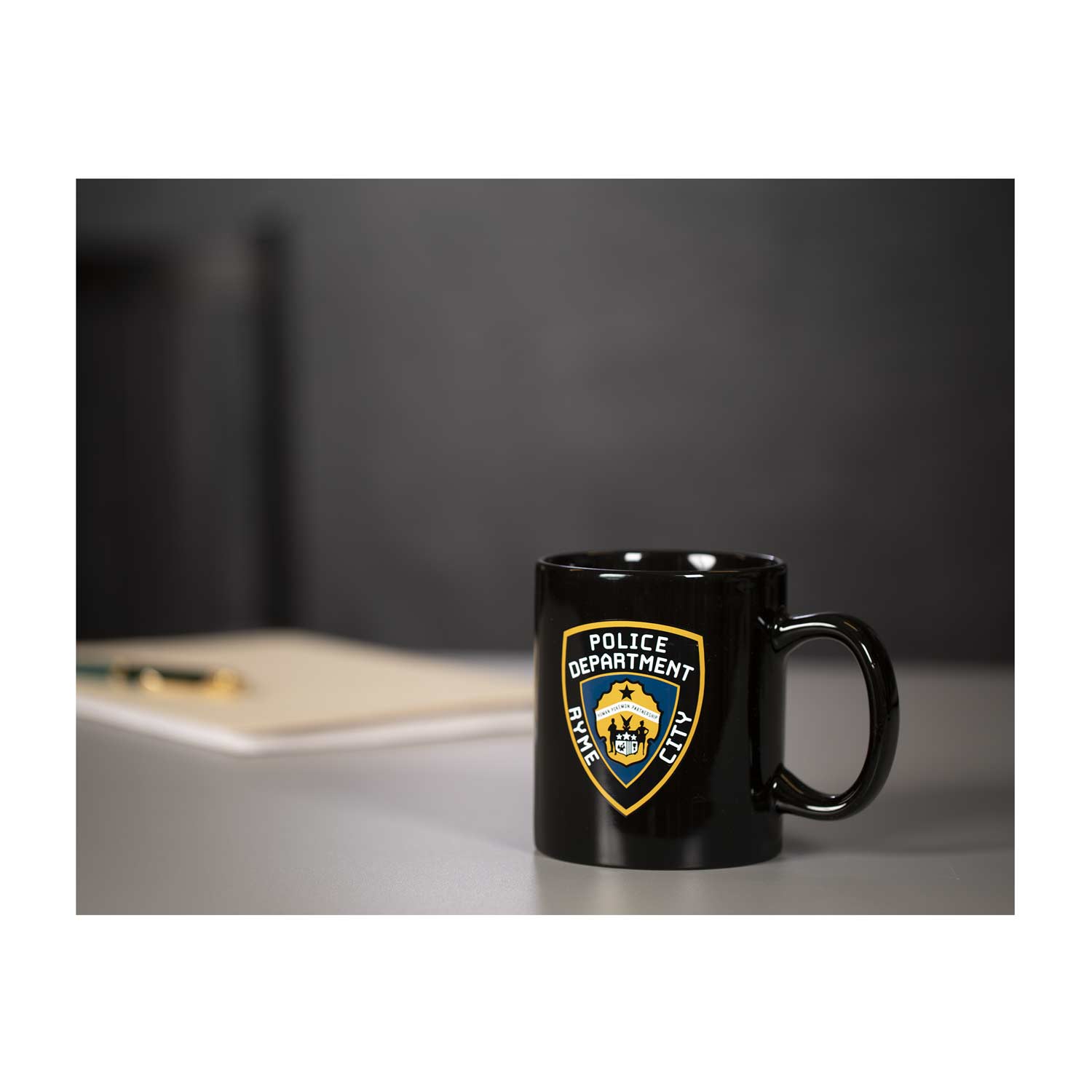 muñeco pikachu detective