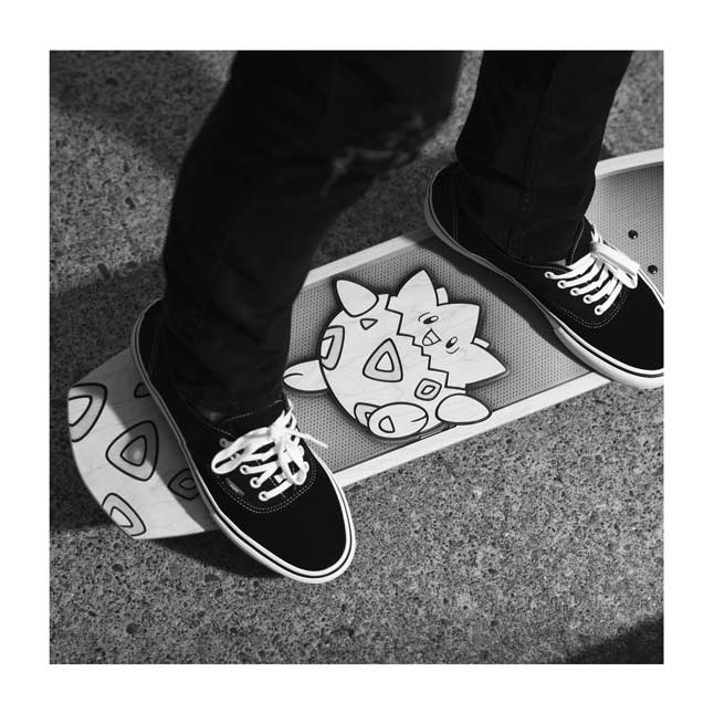 Pokémon Center × Bear Walker: Togepi Skateboard | Pokémon Center